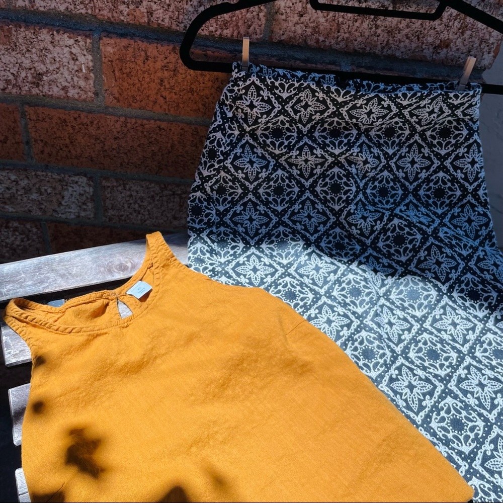 Old Navy women pumpkin tank top